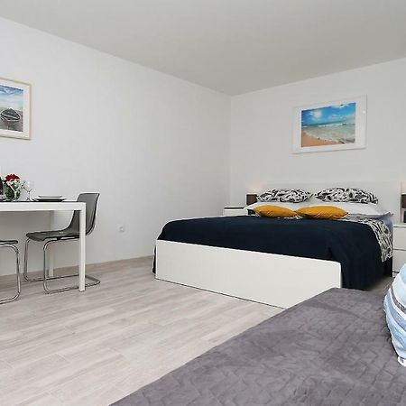 מאקרסקה Modern Apartments Iva מראה חיצוני תמונה