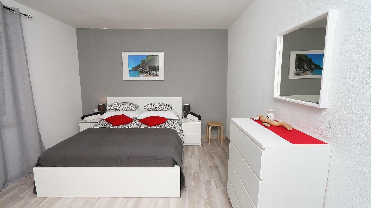 מאקרסקה Modern Apartments Iva מראה חיצוני תמונה