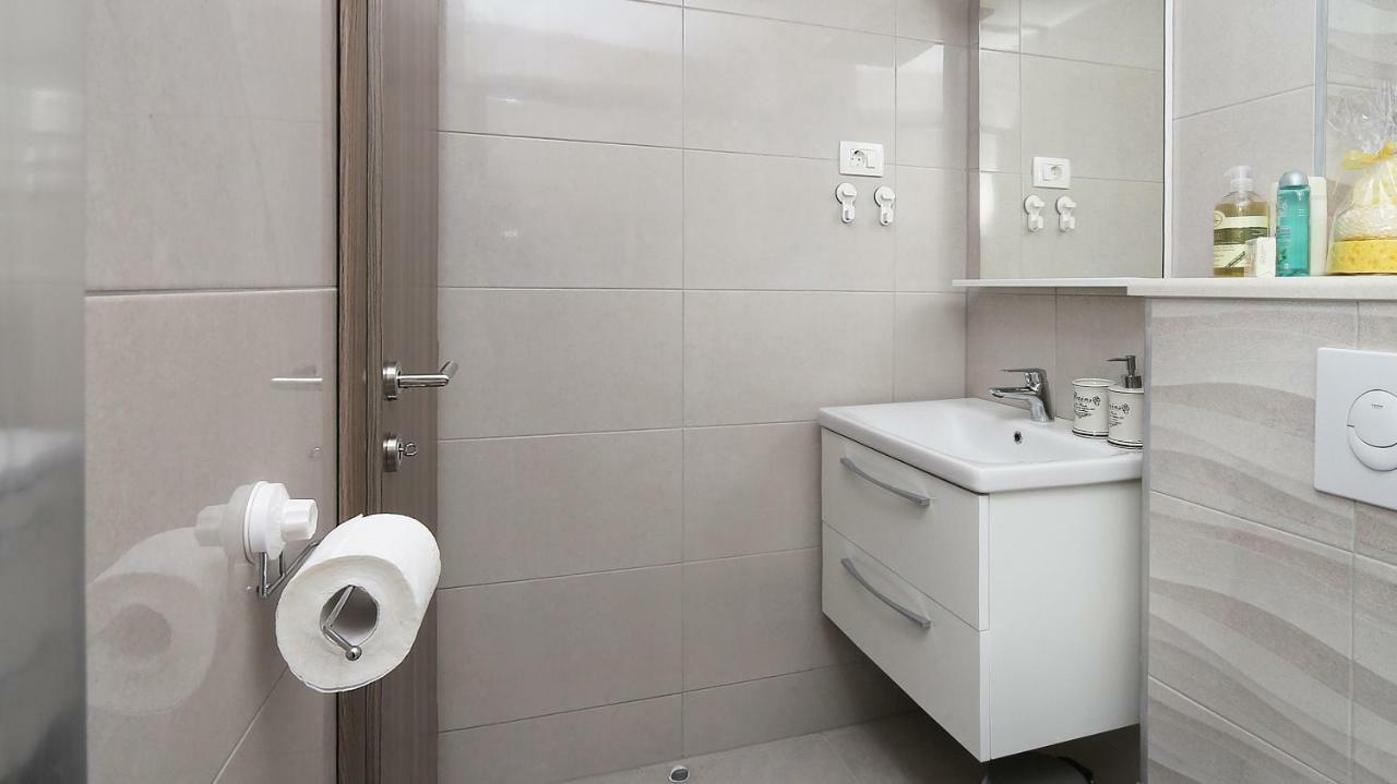 מאקרסקה Modern Apartments Iva מראה חיצוני תמונה